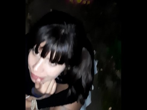 ❤️ रस्त्यावर कँडीच्या बदल्यात लिंग सुजले ❤️ गुदद्वारासंबंधीचा अश्लील